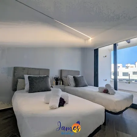 Lux Penthouse Valentino Golf Iii Vm49 *