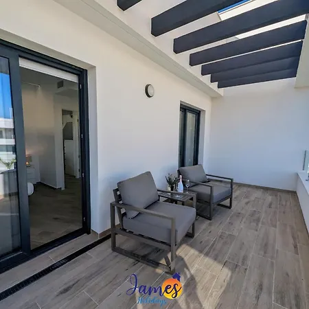 Lux Penthouse Valentino Golf Iii Vm49 *